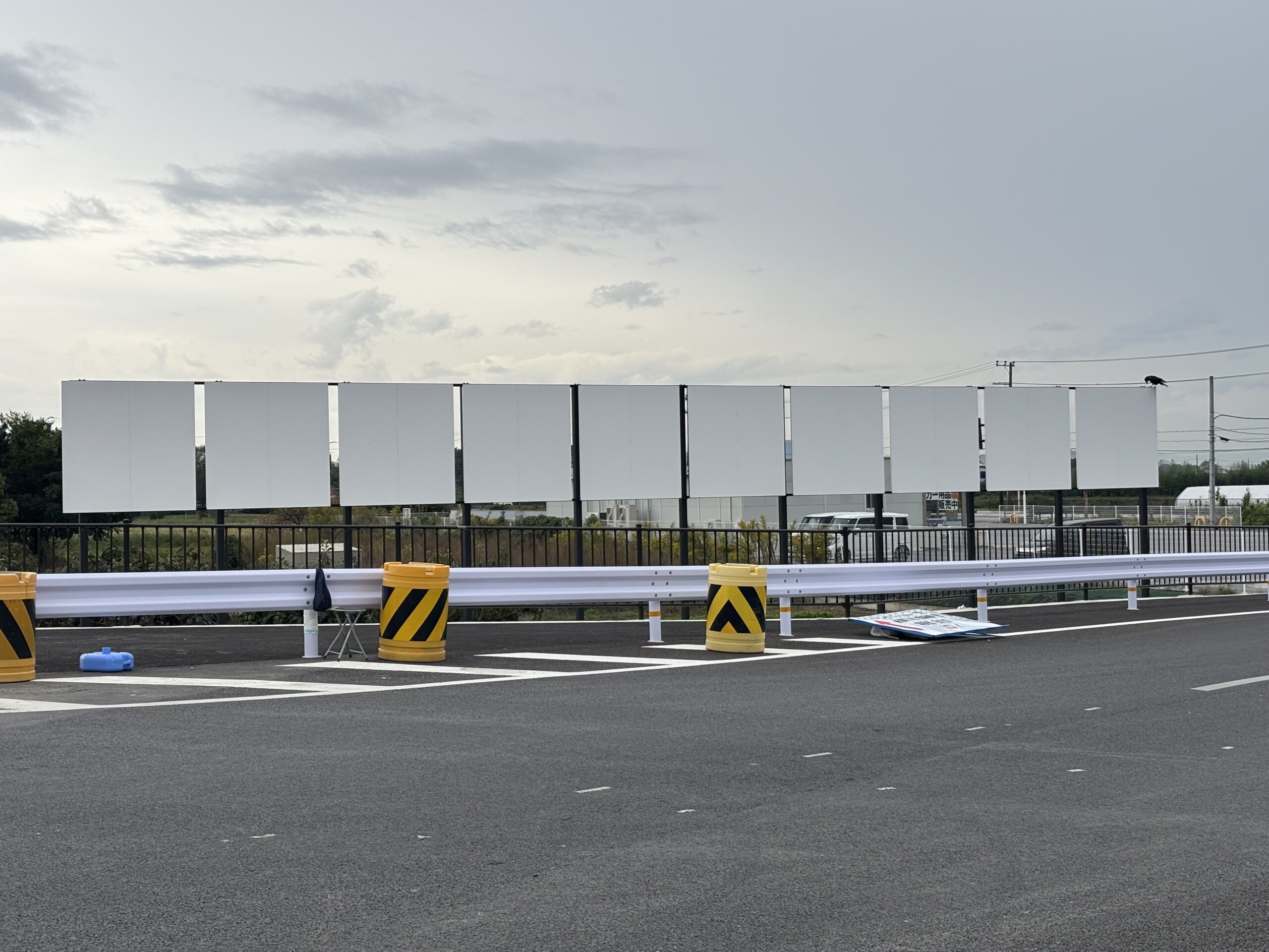 多賀インターチェンジ入口に野立て看板広告募集開始しました！